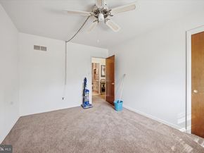 662 S Oak Avenue, Secane PA 19018