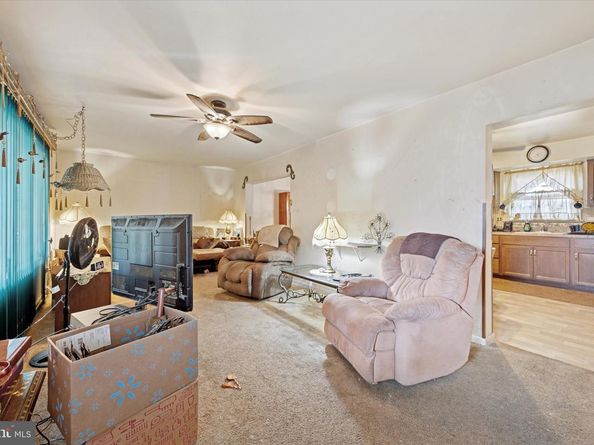 662 S Oak Avenue, Secane PA 19018