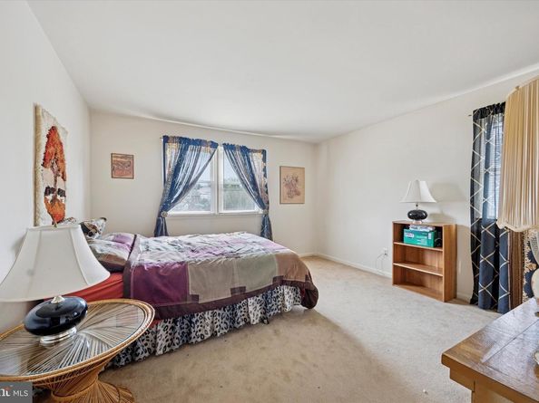 662 S Oak Avenue, Secane PA 19018