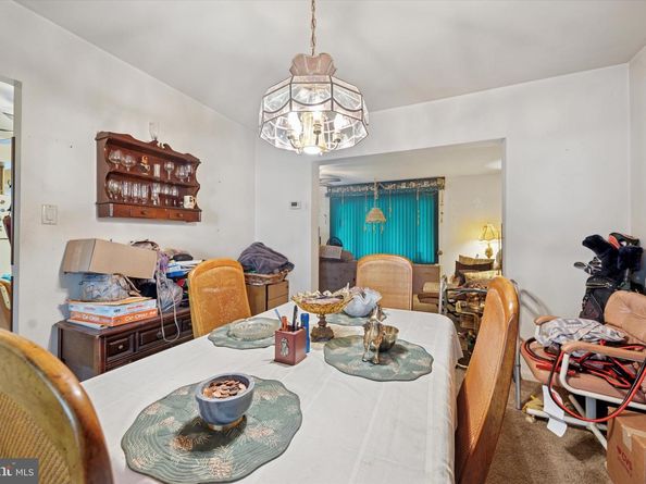 662 S Oak Avenue, Secane PA 19018