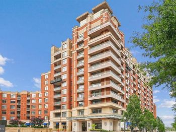 3600 S Glebe Road