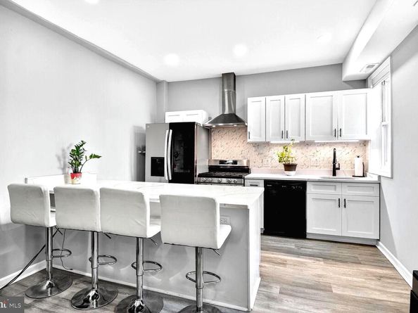 4120 14TH Street NW 33, Washington DC 20011