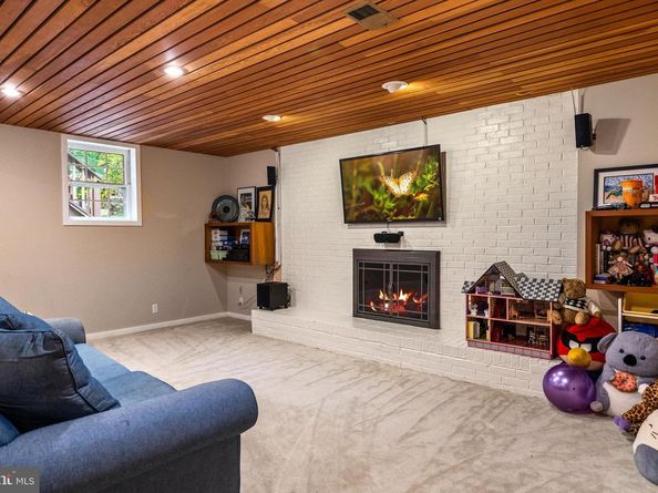 9100 Quarter Court, Vienna VA 22182