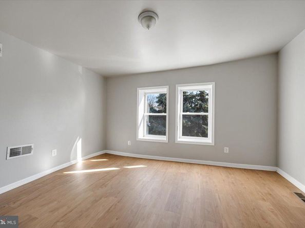 109 W Logan Street, Philadelphia PA 19144
