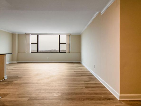 4600 Duke Street 1602, Alexandria VA 22304