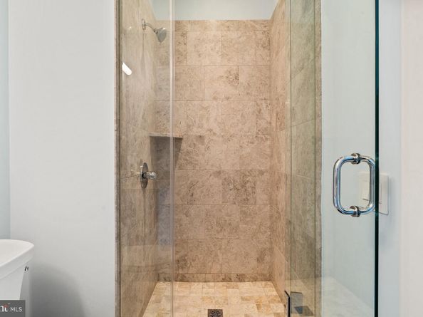 210 S 25TH Street 903, Philadelphia PA 19103