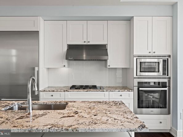 210 S 25TH Street 903, Philadelphia PA 19103