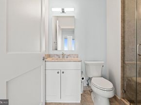 210 S 25TH Street 903, Philadelphia PA 19103