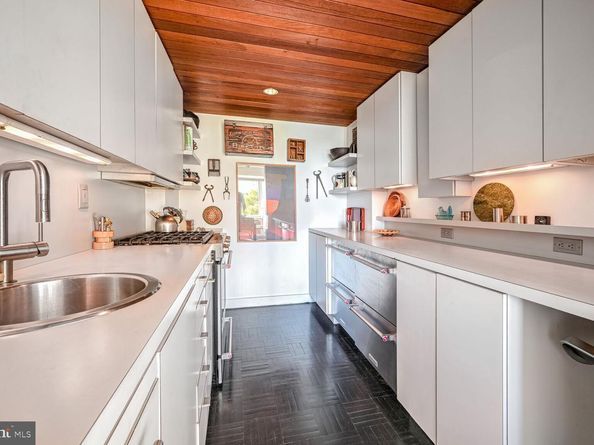2475 Virginia Avenue NW 621, Washington DC 20037
