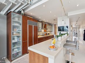 1612 16TH Street NW 3, Washington DC 20009