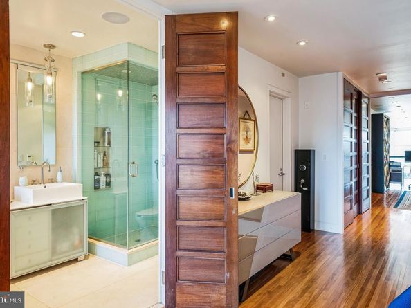 1612 16TH Street NW 3, Washington DC 20009