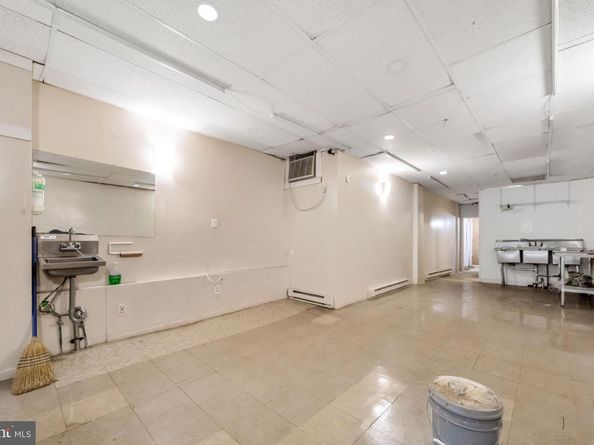 50 S 60TH Street, Philadelphia PA 19139