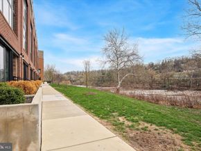 4584 Riverside Way, Philadelphia PA 19127