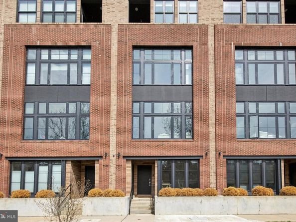 4584 Riverside Way, Philadelphia PA 19127