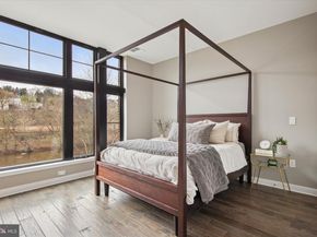 4584 Riverside Way, Philadelphia PA 19127
