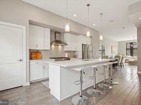 4584 Riverside Way, Philadelphia PA 19127