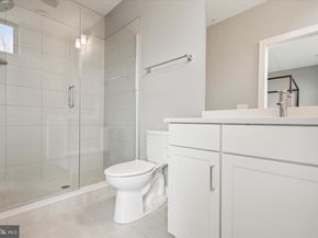 4584 Riverside Way, Philadelphia PA 19127