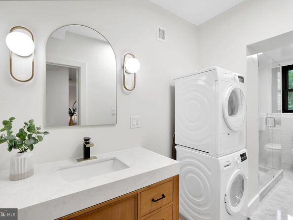 1010 25TH Street NW 405, Washington DC 20037