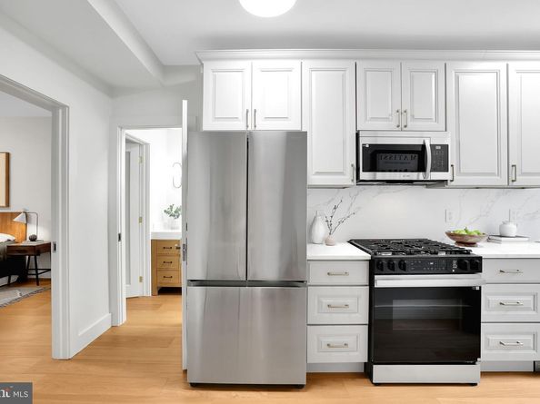1010 25TH Street NW 405, Washington DC 20037