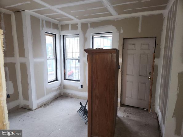 924 W Silver Street, Philadelphia PA 19133