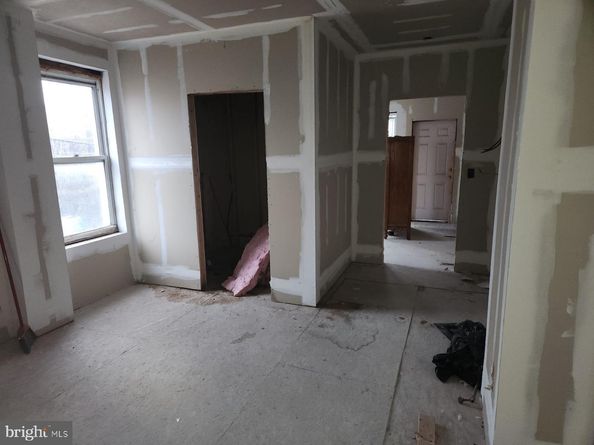 924 W Silver Street, Philadelphia PA 19133