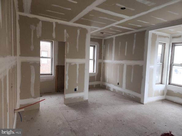 924 W Silver Street, Philadelphia PA 19133