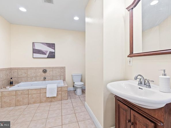5125 Hazel Avenue, Philadelphia PA 19143