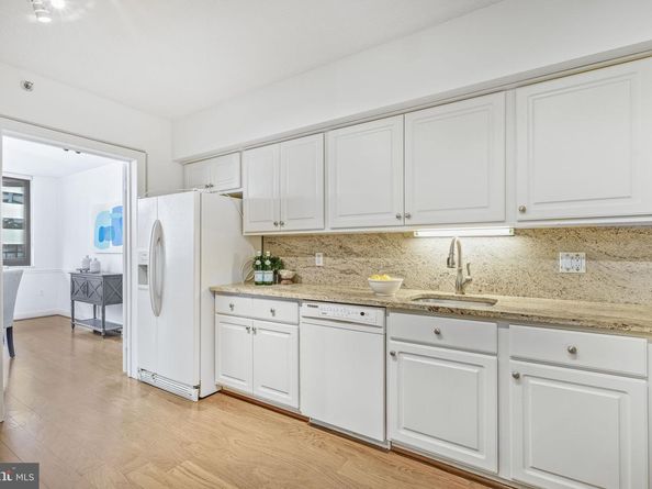 4550 N Park Avenue 311, Chevy Chase MD 20815