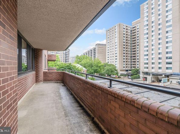 4550 N Park Avenue 311, Chevy Chase MD 20815