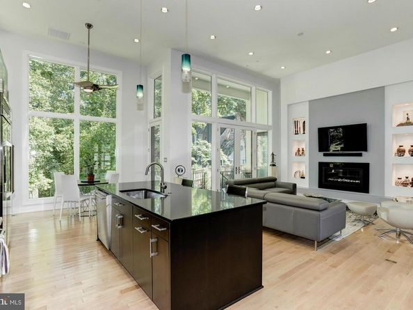 1601 Wrightson, Mclean VA 22101