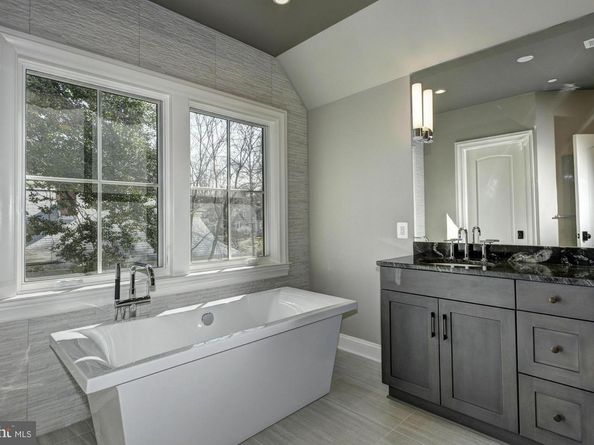 1601 Wrightson, Mclean VA 22101
