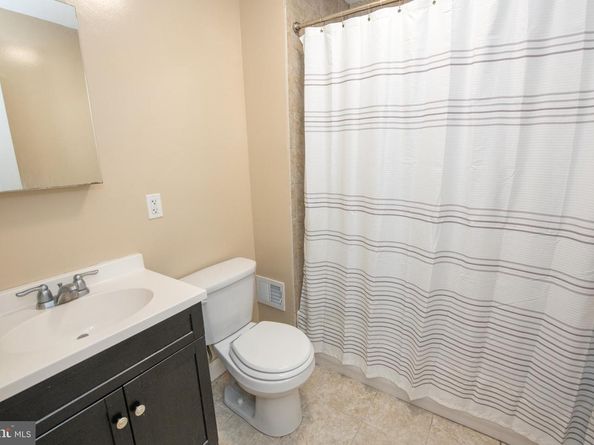 1629 Green Street 2, Philadelphia PA 19130