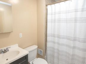 1629 Green Street 2, Philadelphia PA 19130