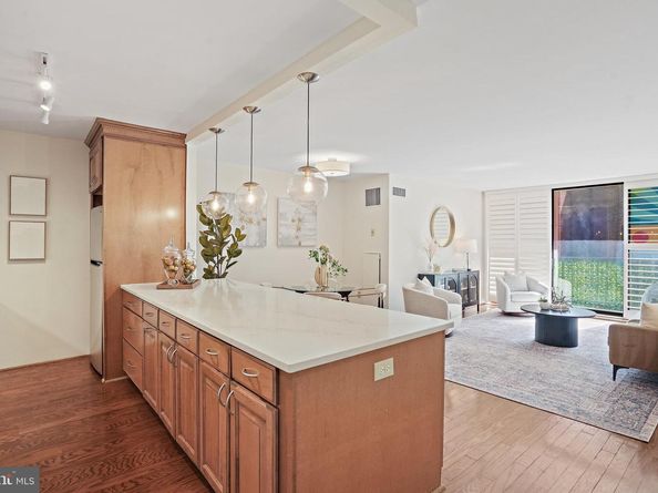 2555 Pennsylvania Avenue NW 407, Washington DC 20037