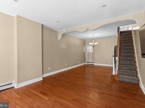 2530 E Dauphin Street, Philadelphia PA 19125