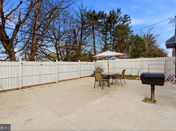 730 Charette Road, Philadelphia PA 19115