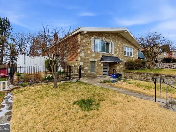 730 Charette Road, Philadelphia PA 19115