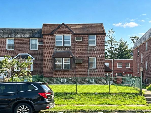 2224 Glenview Street, Philadelphia PA 19149