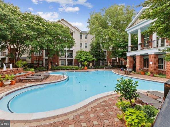 1530 Spring Gate Drive 9312, Mclean VA 22102