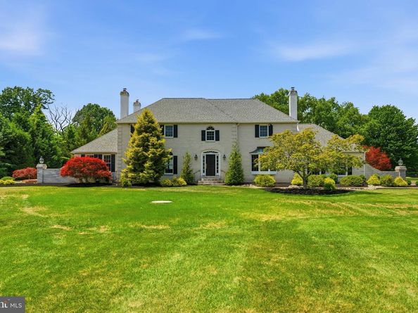 40 Beverly Hills Drive, Ivyland PA 18974