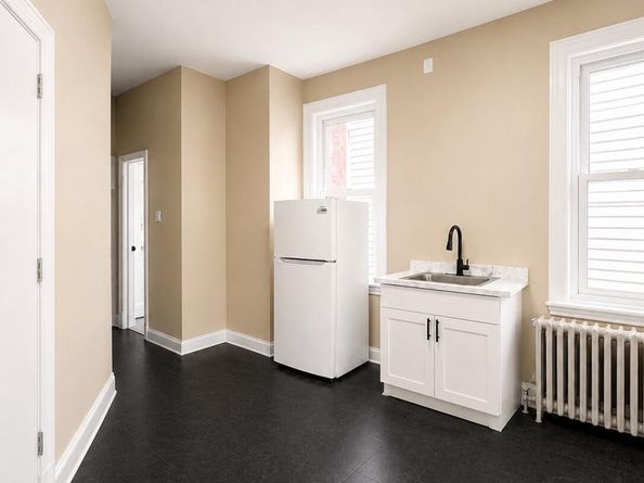 4210 W Girard Avenue, Philadelphia PA 19104