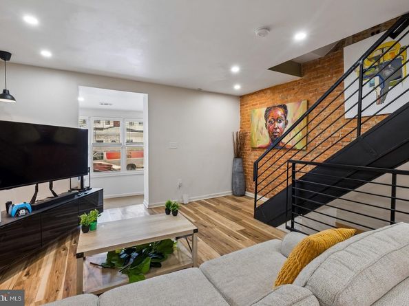 5514 Race Street, Philadelphia PA 19139