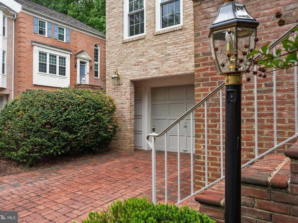 8015 Quarry Ridge Way, Bethesda MD 20817
