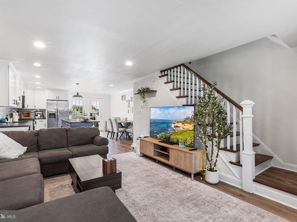732 Rively Avenue, Glenolden PA 19036