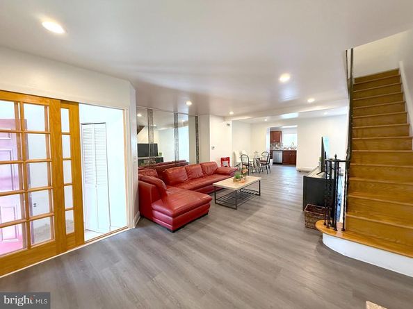 1611 S 28TH Street, Philadelphia PA 19145