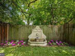 2516 East Place NW, Washington DC 20007