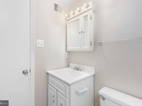 12821 Longleaf Lane, Herndon VA 20170