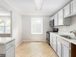 12821 Longleaf Lane, Herndon VA 20170