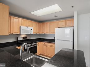 2726 Gallows Road 1506, Vienna VA 22180