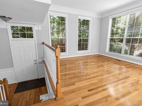 6013 Riddle Walk, Alexandria VA 22312